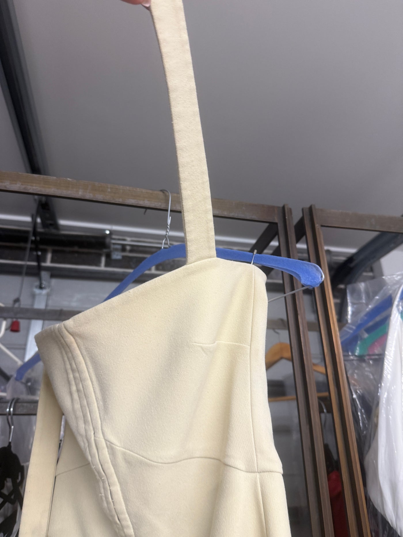 SELLING MIA- HOUSE OF CB